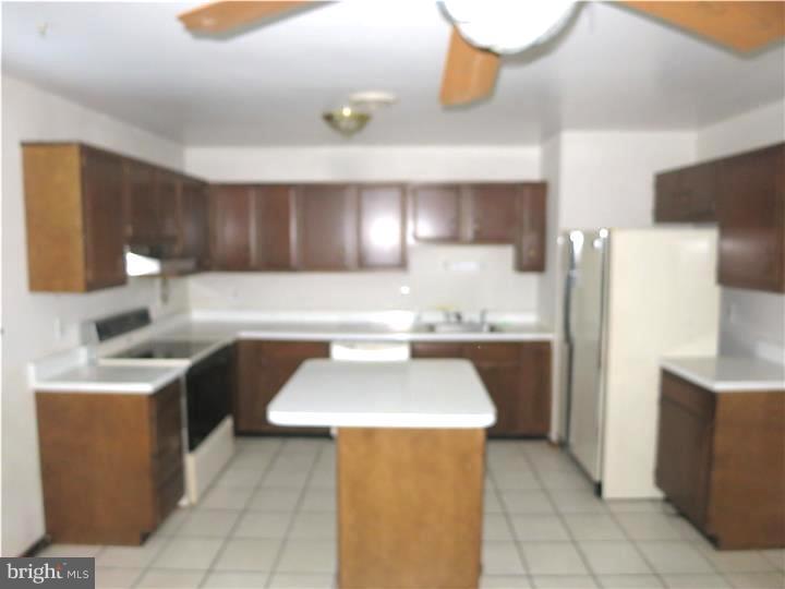 505 Lawrence Corner Road Elmer, NJ 08318 - Photo 7 of 21 Kitchen
