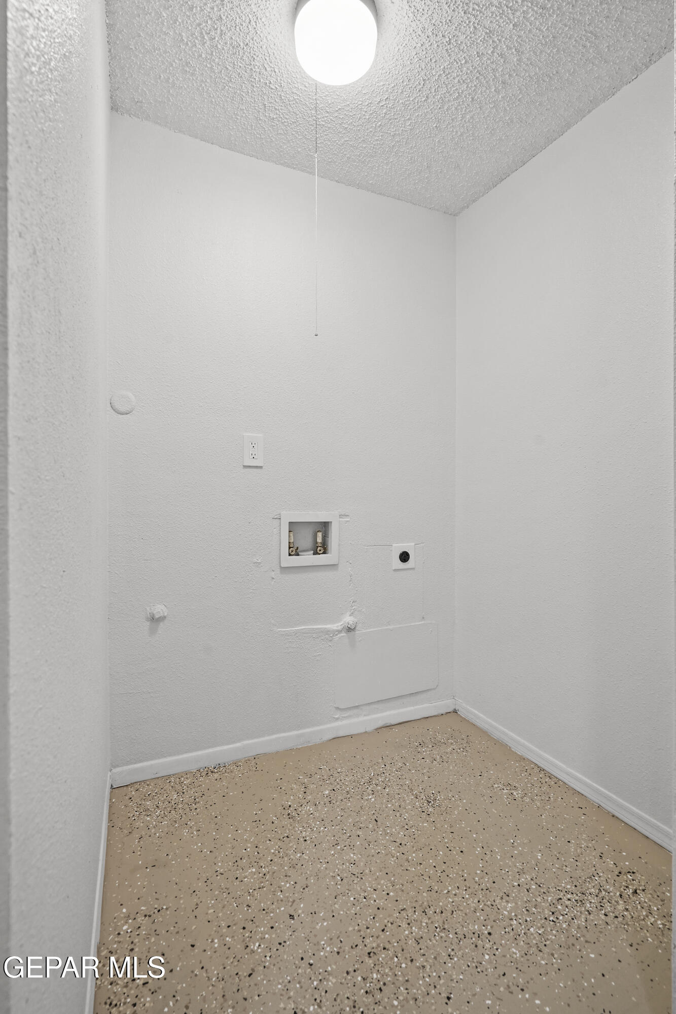 219 Caribe Circle El Paso, TX 79927 - Photo 28 of 43 a view of small space