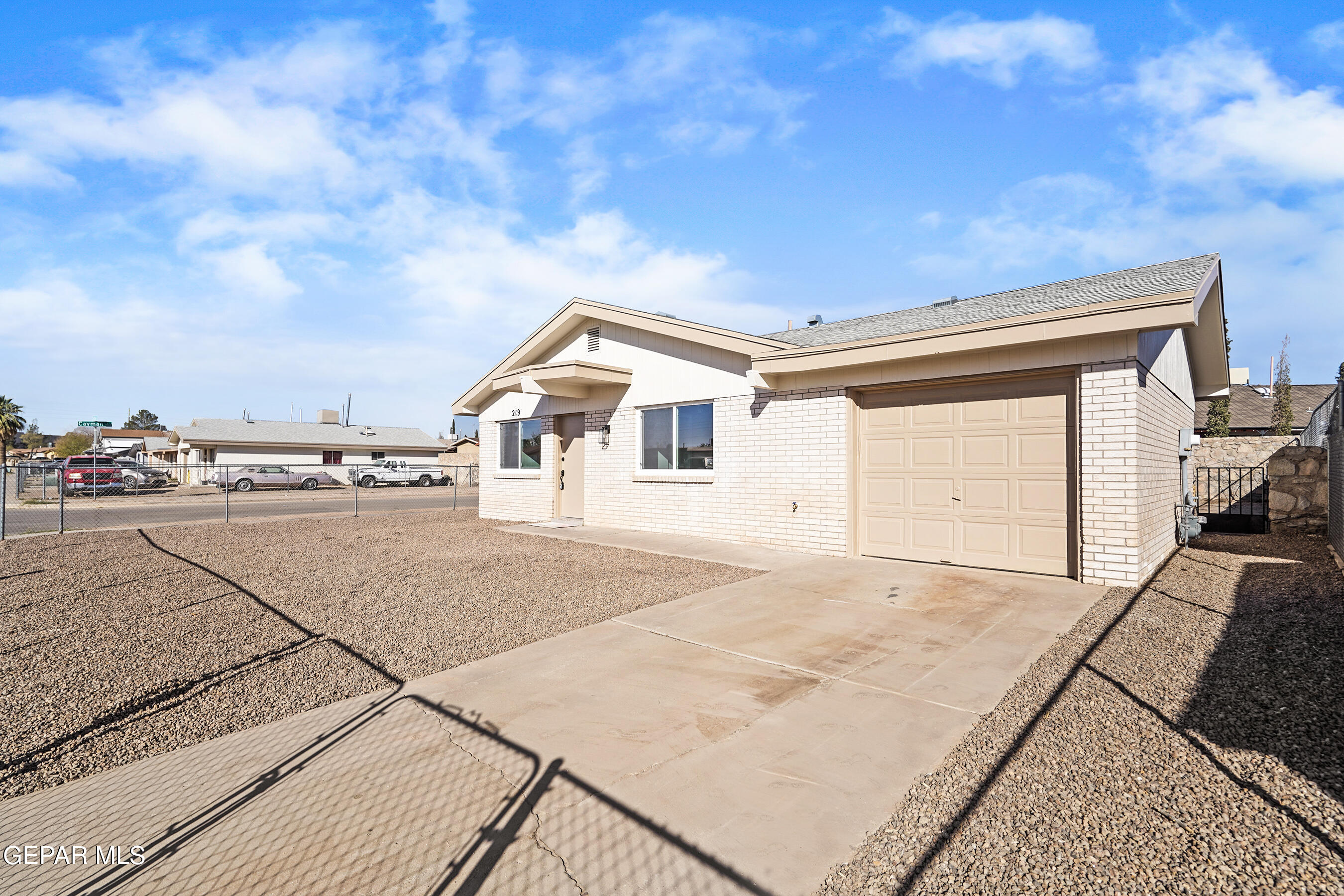 219 Caribe Circle El Paso, TX 79927 - Photo 6 of 43 a view of an house with backyard
