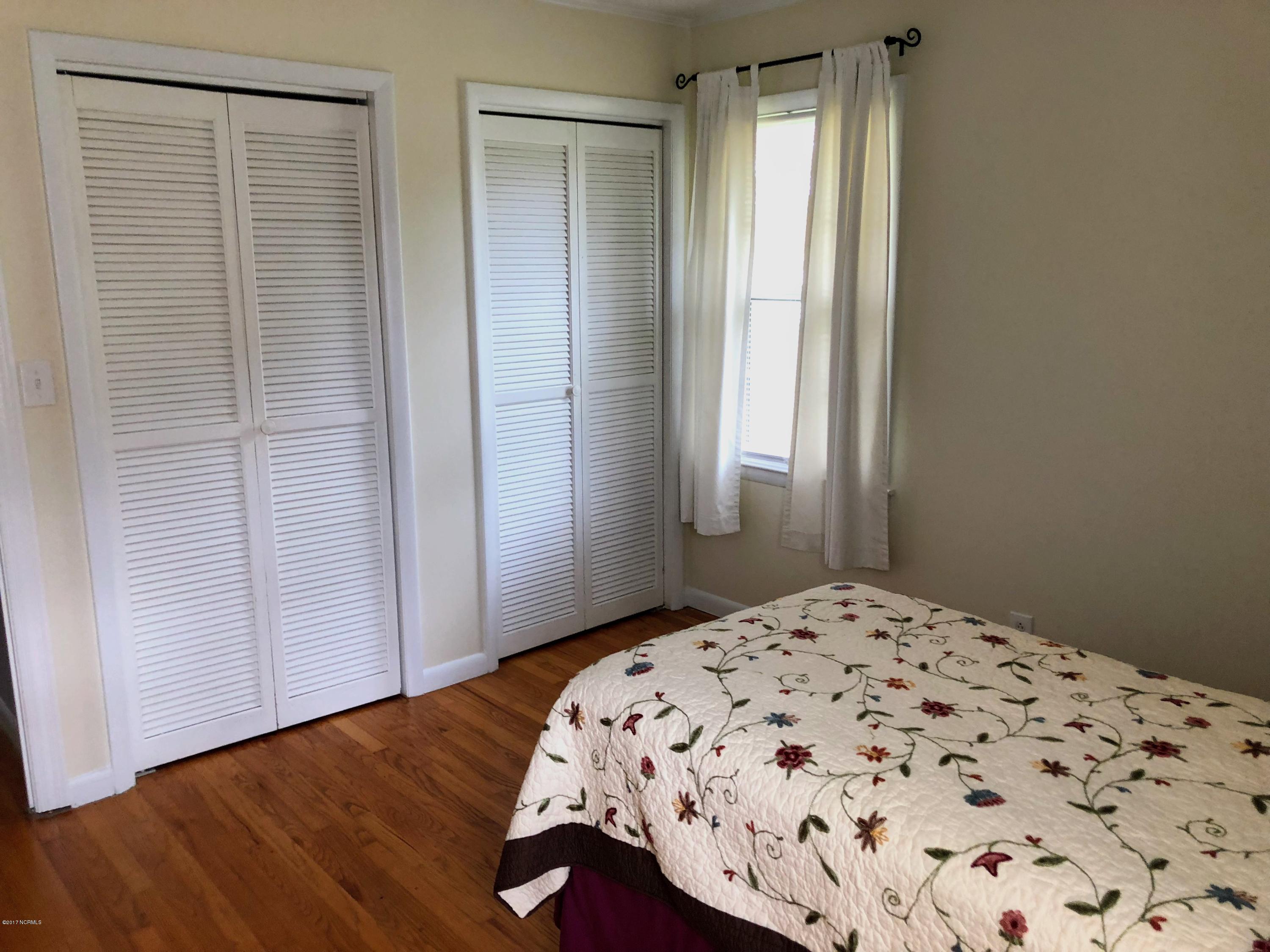 332 Tuttles Grove Road Beaufort, NC 28516 - Photo 24 of 30 Bedroom 2b