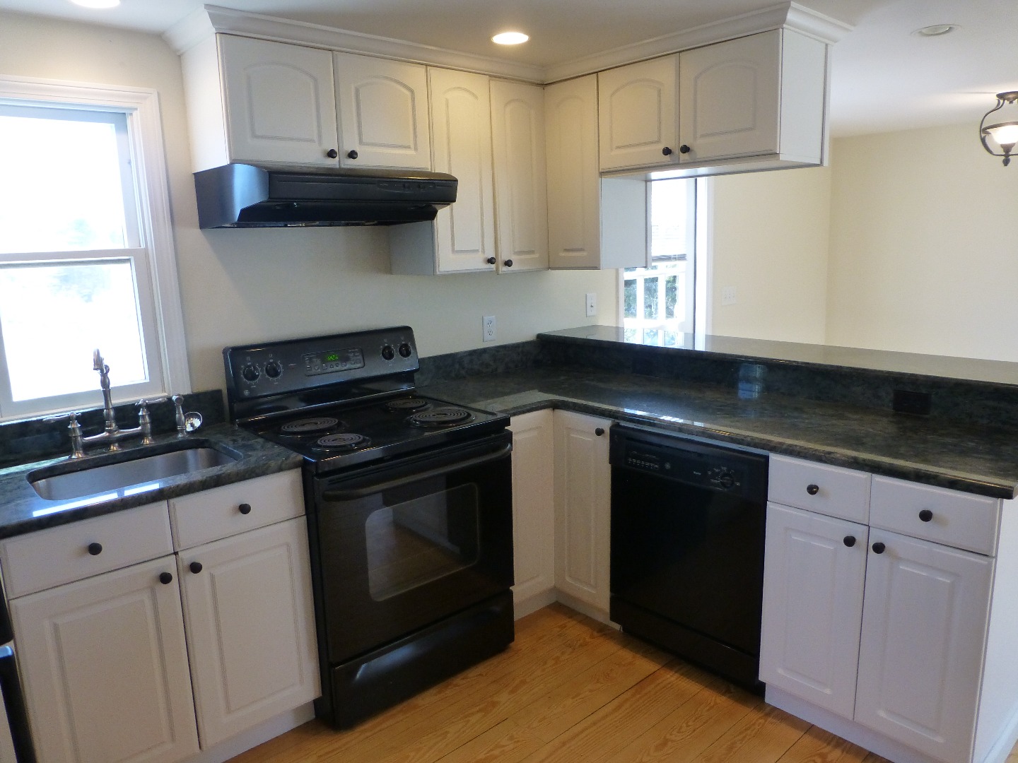 61 Surfside Road Nantucket, MA 02554 - Photo 15 of 31 Gallery Image 15