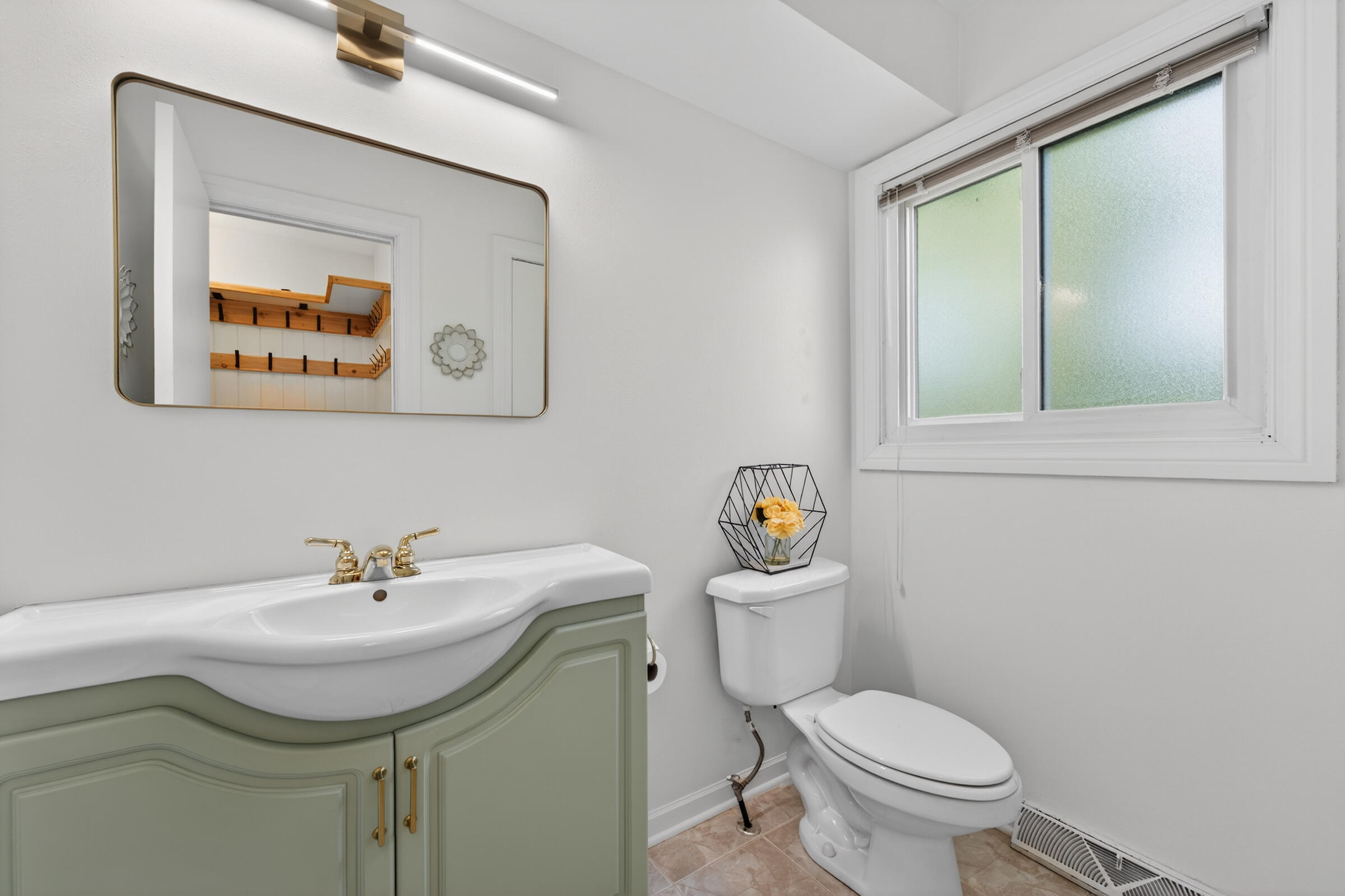 3745 Pilgrim Road Brookfield, WI 53005 - Photo 15 of 30 Powder Room
