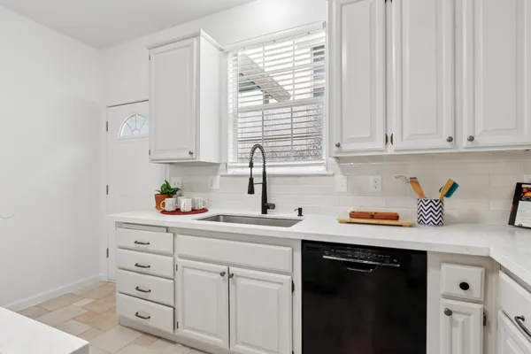 $679,900 | 225 Creekside Way, Winters, CA 95694