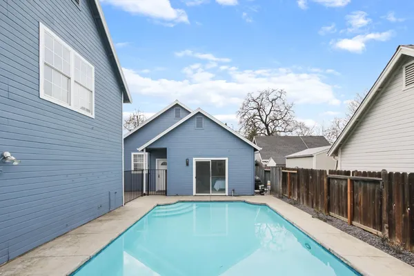 $679,900 | 225 Creekside Way, Winters, CA 95694