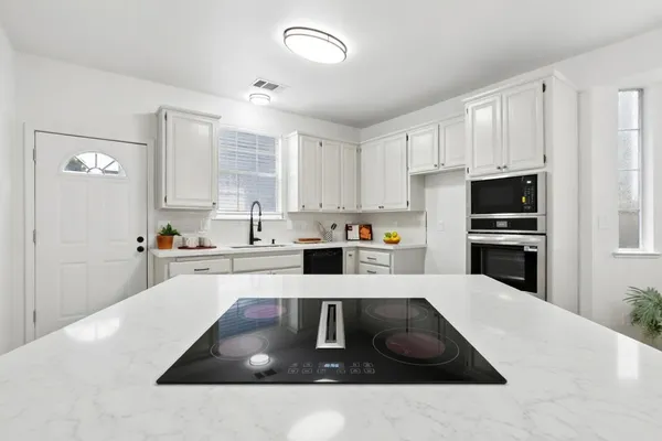 $699,000 | 225 Creekside Way, Winters, CA 95694