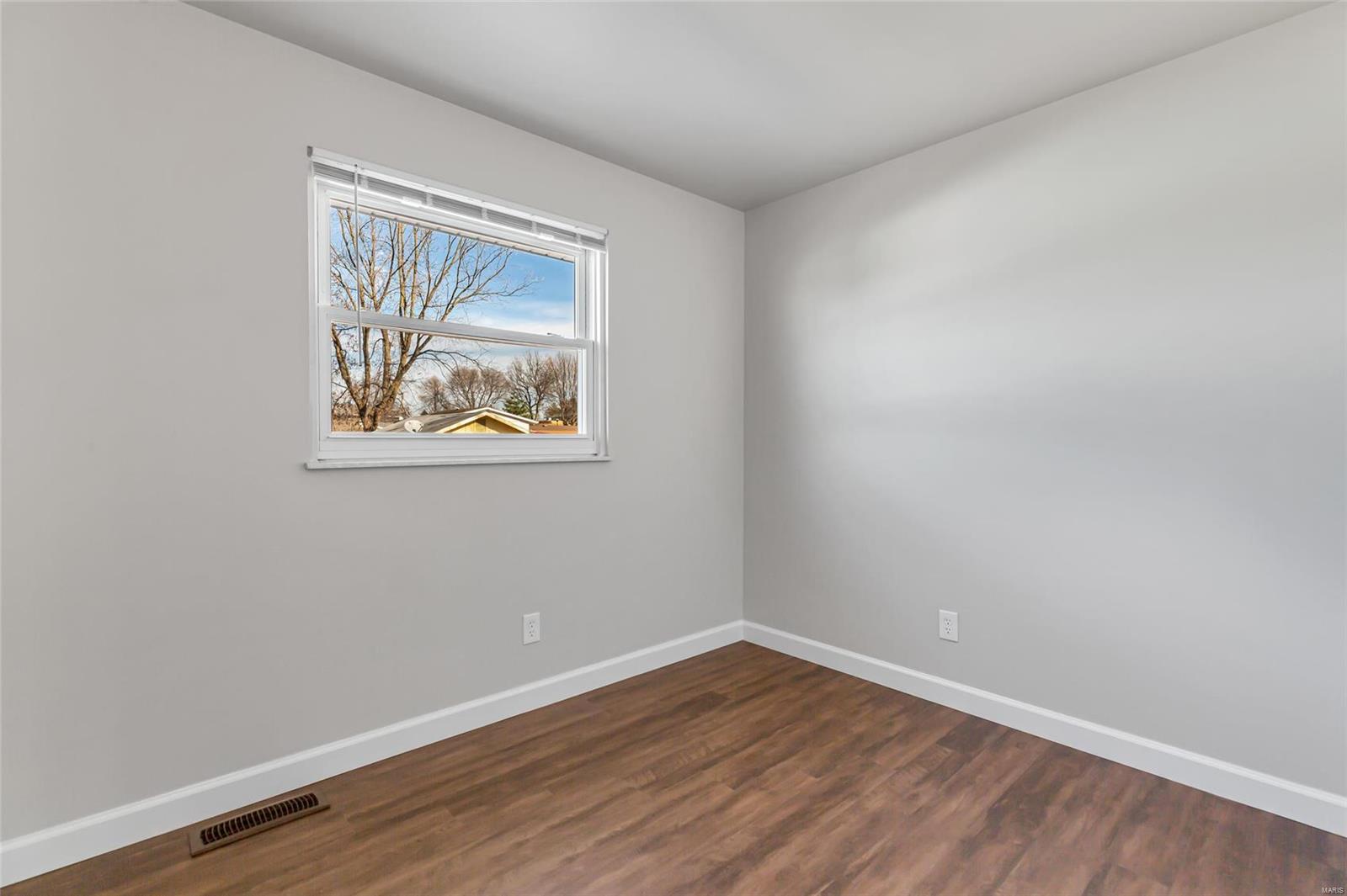 9 Sunnyfield Road St. Peters, MO 63376 - Photo 13 of 31