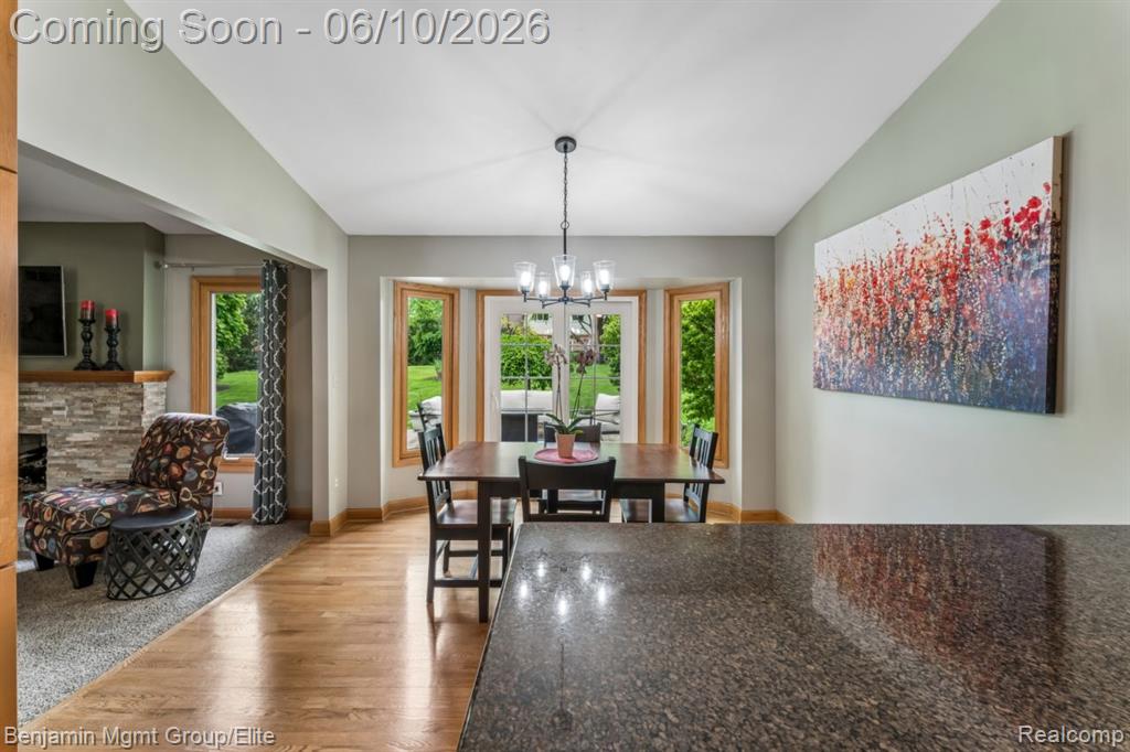2072 Cumberland Road Rochester, MI 48307 - Photo 14 of 34