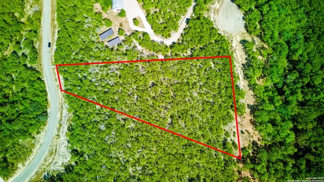 $67,900 | 322 PR 1742, Mico, TX 78056