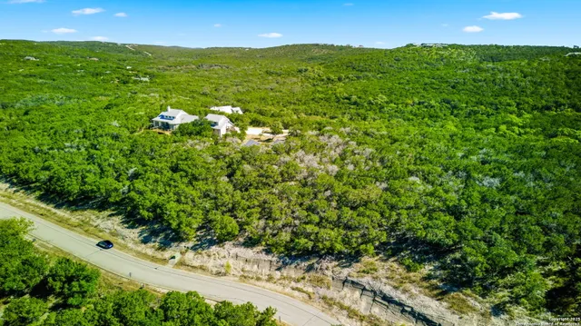 $67,900 | 322 PR 1742, Mico, TX 78056