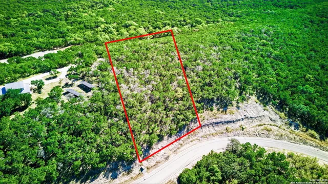 $67,900 | 322 PR 1742, Mico, TX 78056