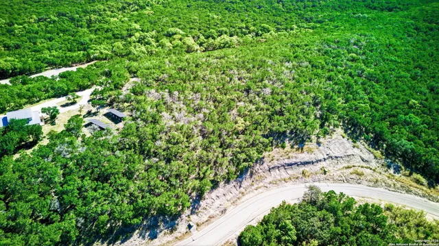 $67,900 | 322 PR 1742, Mico, TX 78056