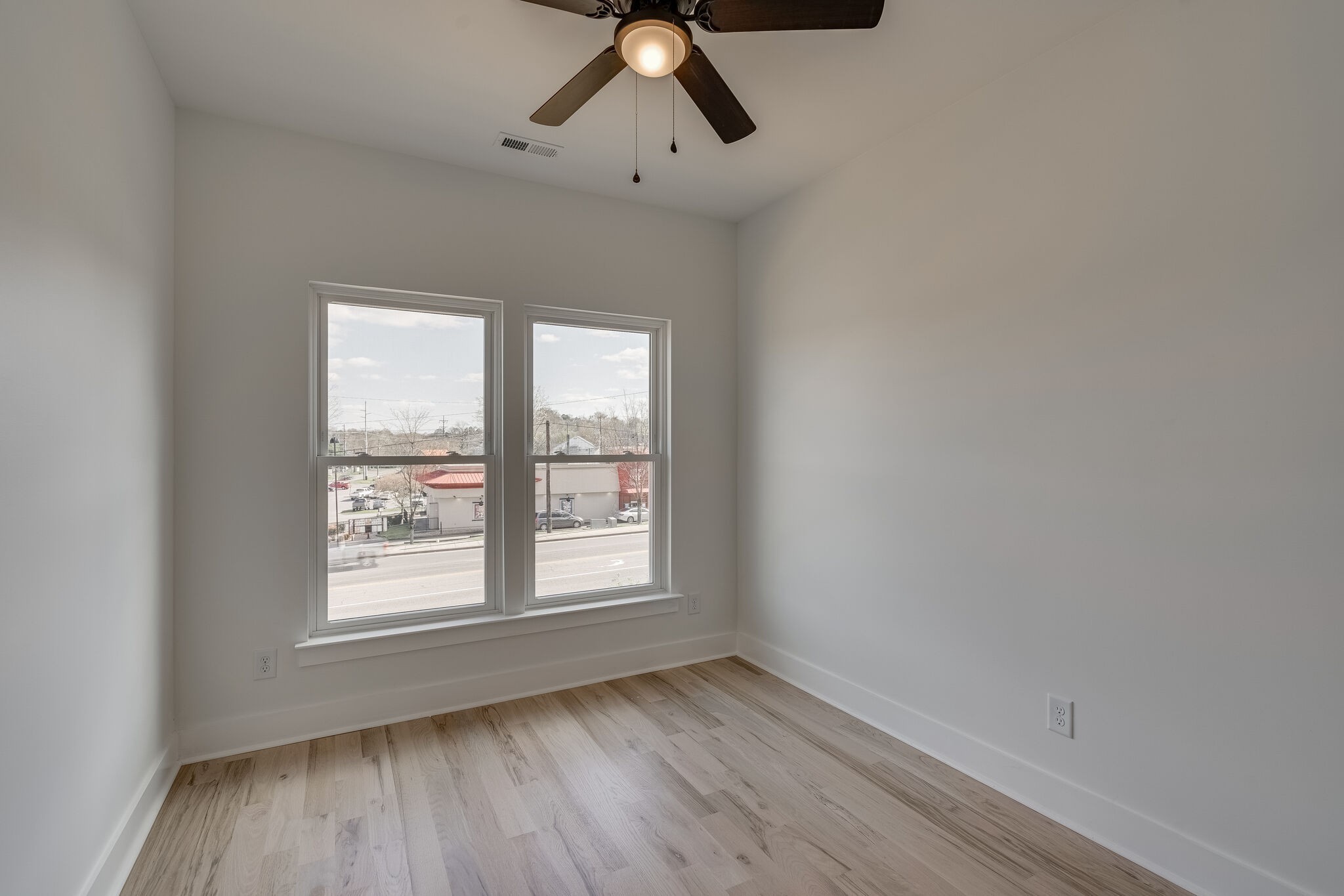 3053 Hillside Road Nashville, TN 37207 - Photo 18 of 35 Gallery Image 18