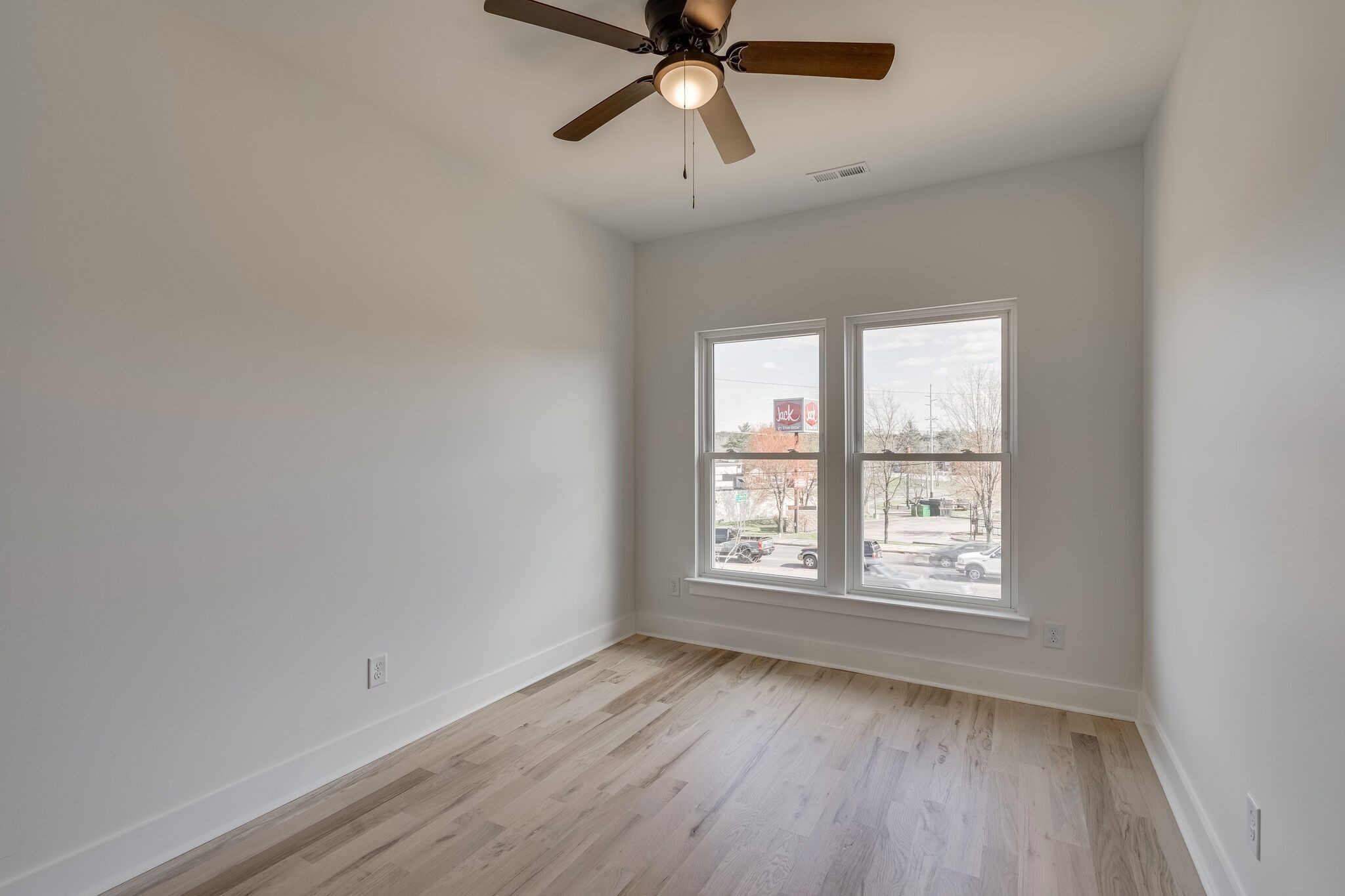 3053 Hillside Road Nashville, TN 37207 - Photo 21 of 35 Gallery Image 21