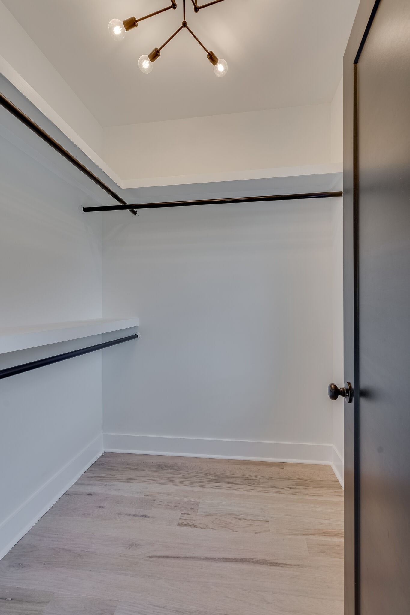 3053 Hillside Road Nashville, TN 37207 - Photo 26 of 35 Gallery Image 26
