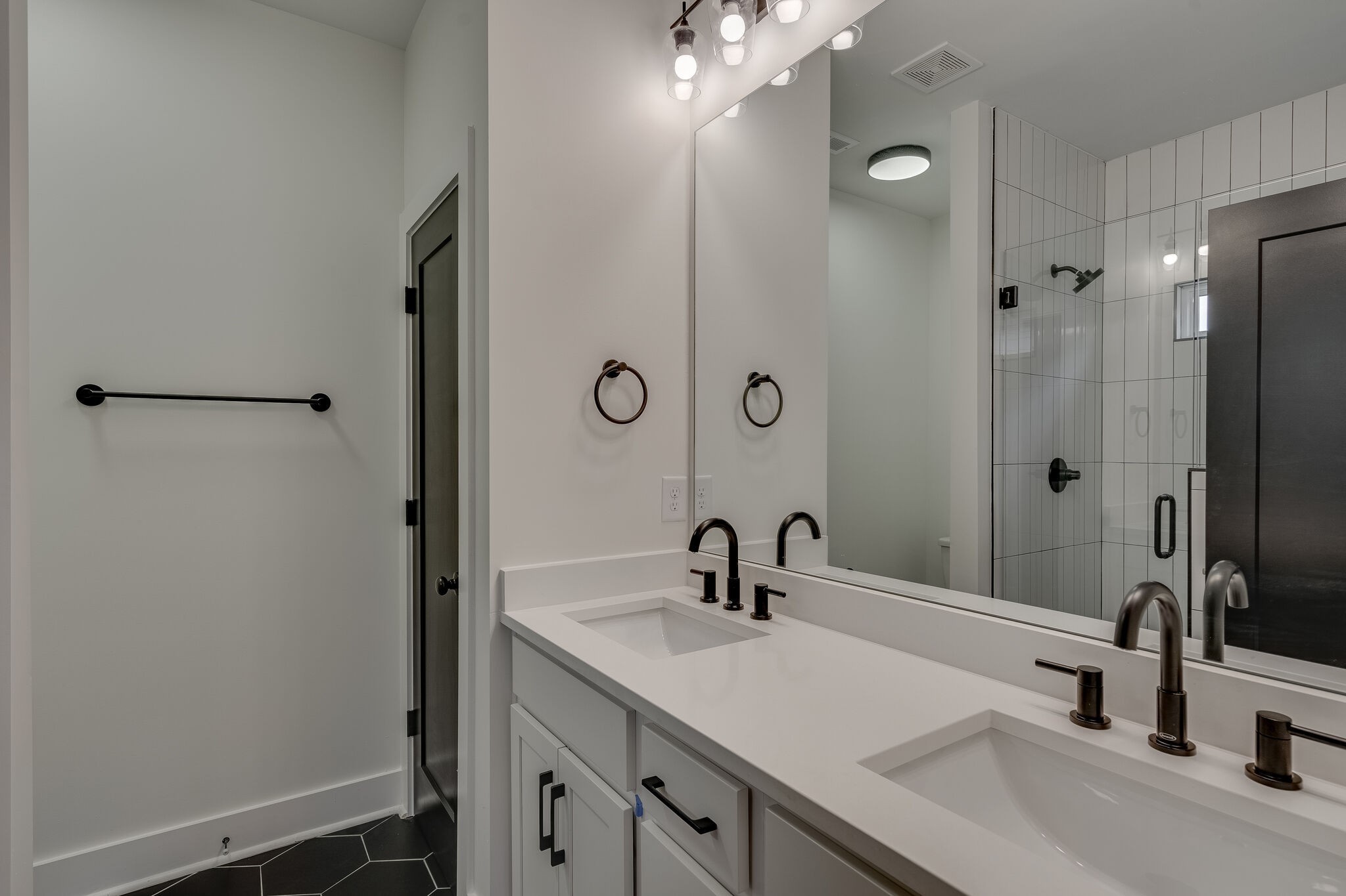 3053 Hillside Road Nashville, TN 37207 - Photo 27 of 35 Gallery Image 27