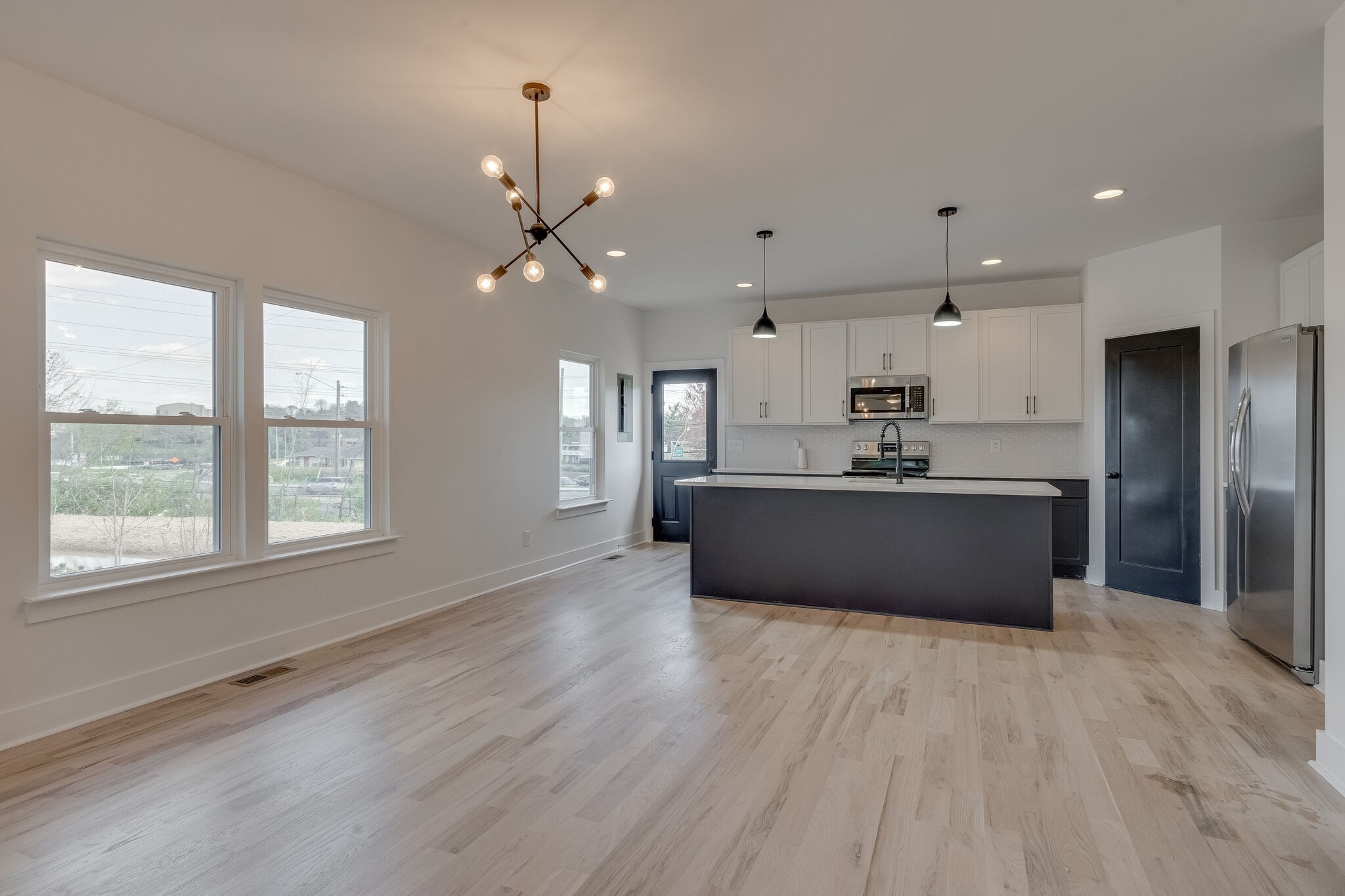 3053 Hillside Road Nashville, TN 37207 - Photo 9 of 35 Gallery Image 9