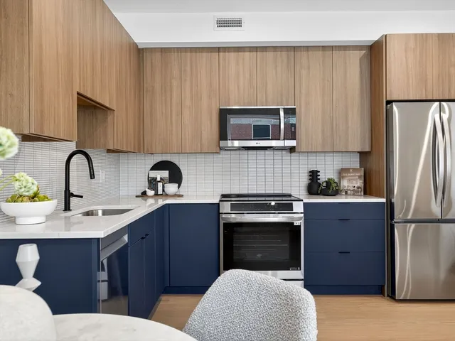 $549,000 | 27 Dixwell Street, Unit 4, Boston, MA 02119