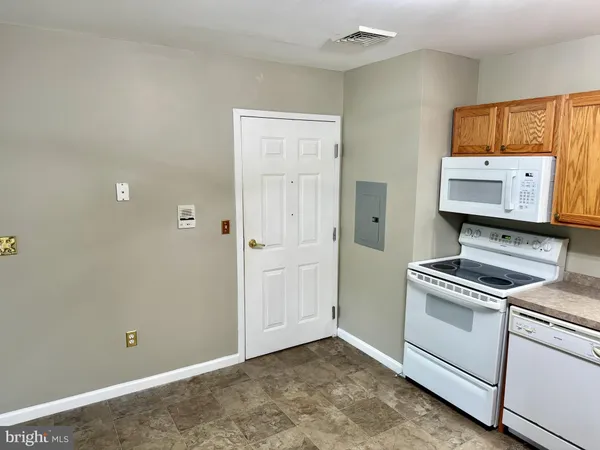 $1,475 | 531 West Penn Avenue, Unit 2, Robesonia, PA 19551