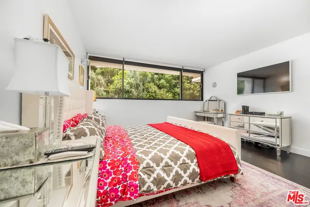 a utility room with sink dryer and washer