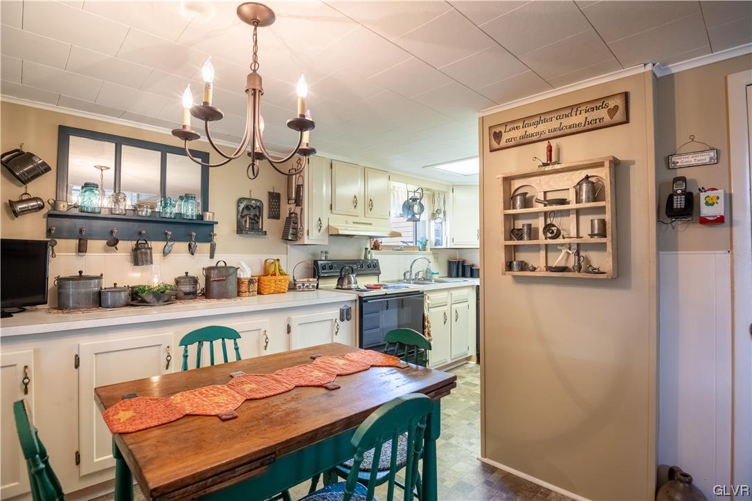 3426 Daniels Road Nazareth, PA 18064 - Photo 6 of 45 Gallery Image 6