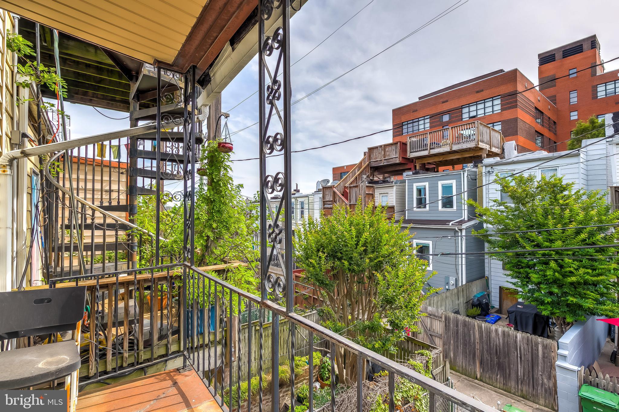 125 Rochester Place Baltimore, MD 21224 - Photo 28 of 37