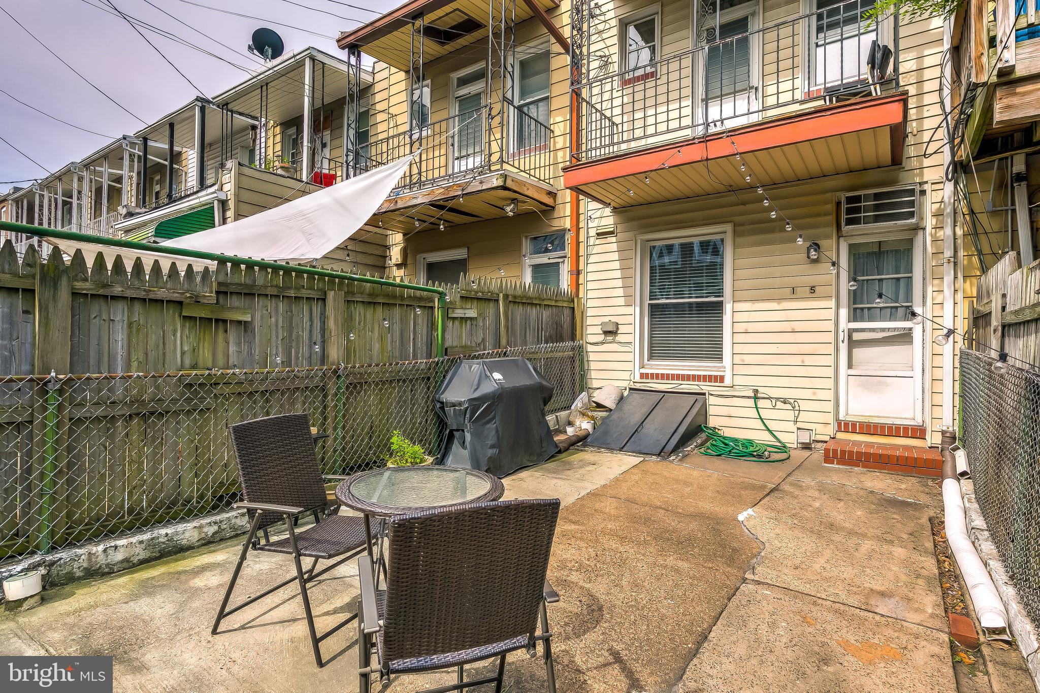 125 Rochester Place Baltimore, MD 21224 - Photo 33 of 37