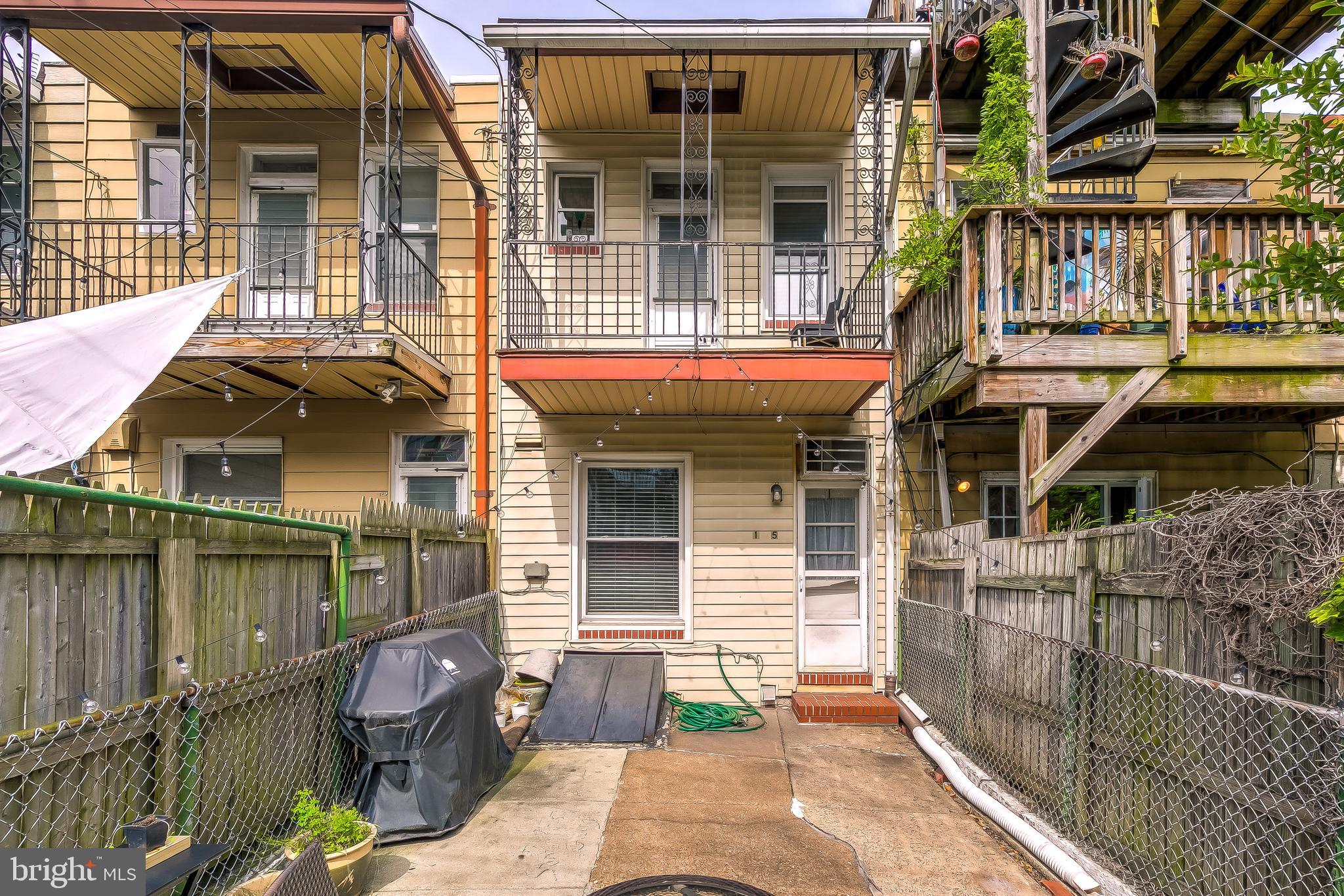 125 Rochester Place Baltimore, MD 21224 - Photo 35 of 37