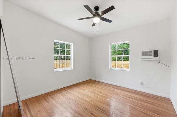 $2,600 | 1620 Northeast 160th Street, Unit 1620, North Miami Beach, FL 33162