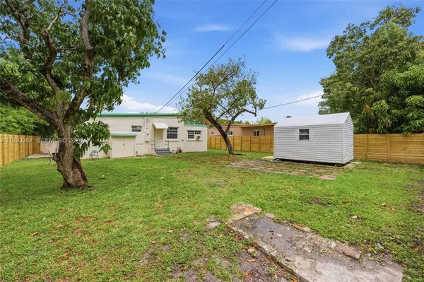 $2,600 | 1620 Northeast 160th Street, Unit 1620, North Miami Beach, FL 33162