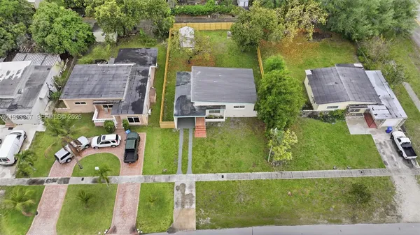 $2,600 | 1620 Northeast 160th Street, Unit 1620, North Miami Beach, FL 33162