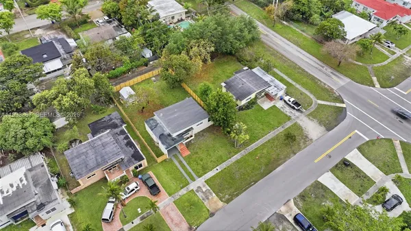$2,600 | 1620 Northeast 160th Street, Unit 1620, North Miami Beach, FL 33162