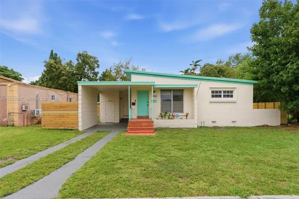 $2,600 | 1620 Northeast 160th Street, Unit 1620, North Miami Beach, FL 33162