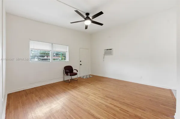 $2,600 | 1620 Northeast 160th Street, Unit 1620, North Miami Beach, FL 33162