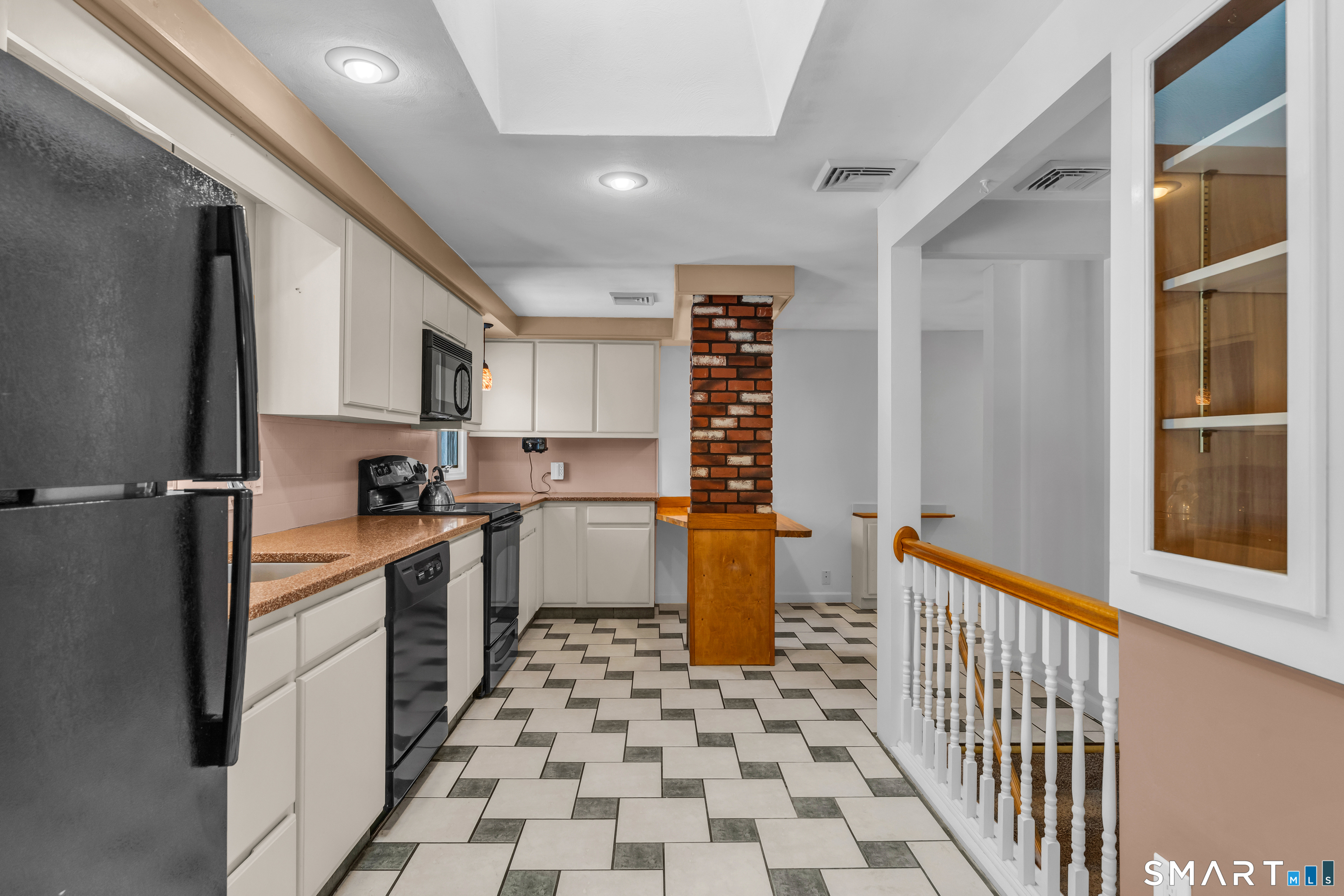 204 Parker Farms Road Wallingford, CT 06492 - Photo 10 of 39 a kitchen with stainless steel appliances granite countertop a refrigerator and a sink