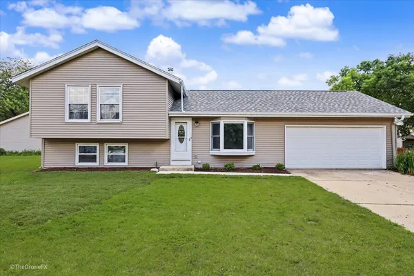$395,000 | 30W281 Heather Court, Warrenville, IL 60555