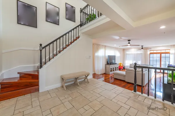 $524,999 | 5649 South Natoma Avenue, Chicago, IL 60638