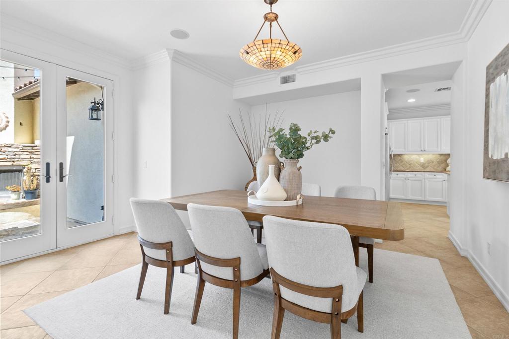 7336 Circulo Papayo Carlsbad, CA 92009 - Photo 14 of 38