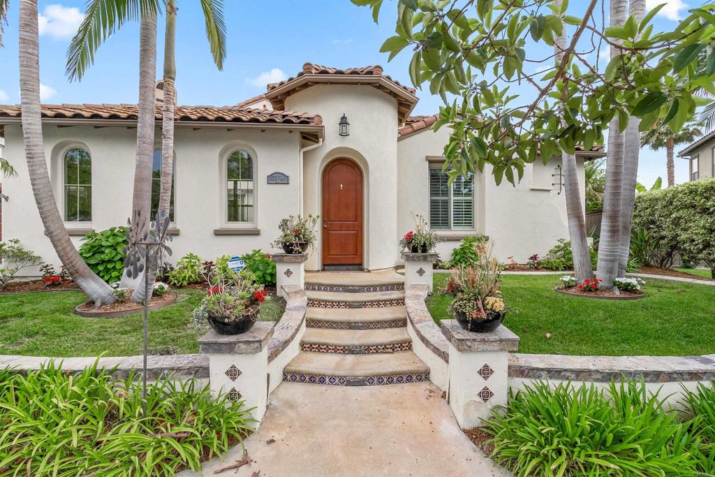 7336 Circulo Papayo Carlsbad, CA 92009 - Photo 2 of 38