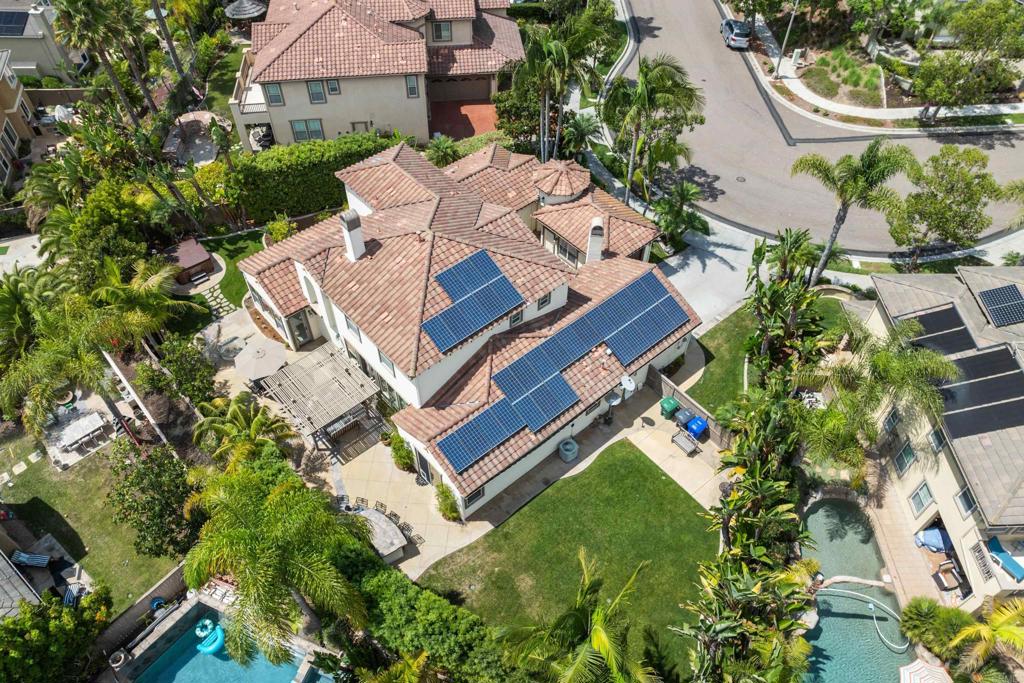 7336 Circulo Papayo Carlsbad, CA 92009 - Photo 34 of 38