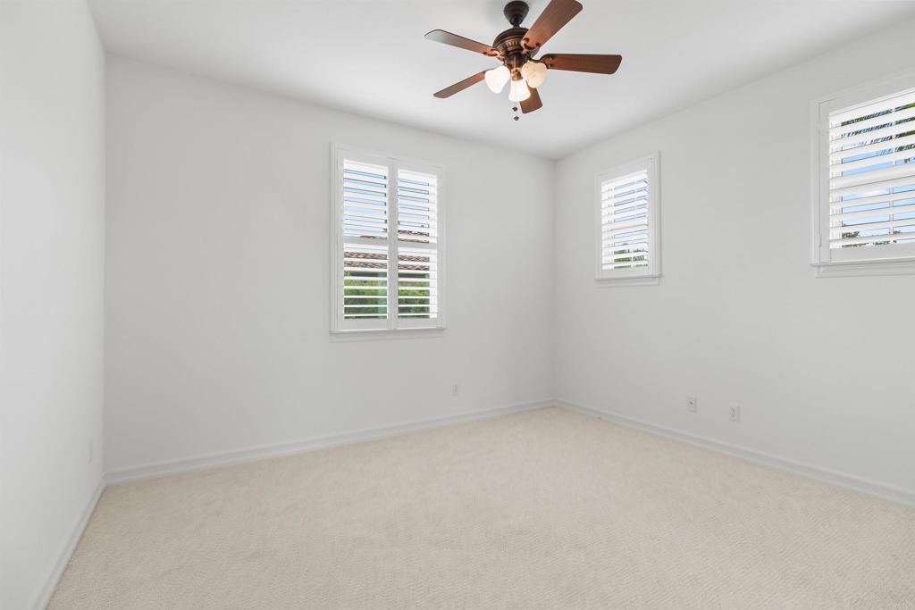 7336 Circulo Papayo Carlsbad, CA 92009 - Photo 37 of 38