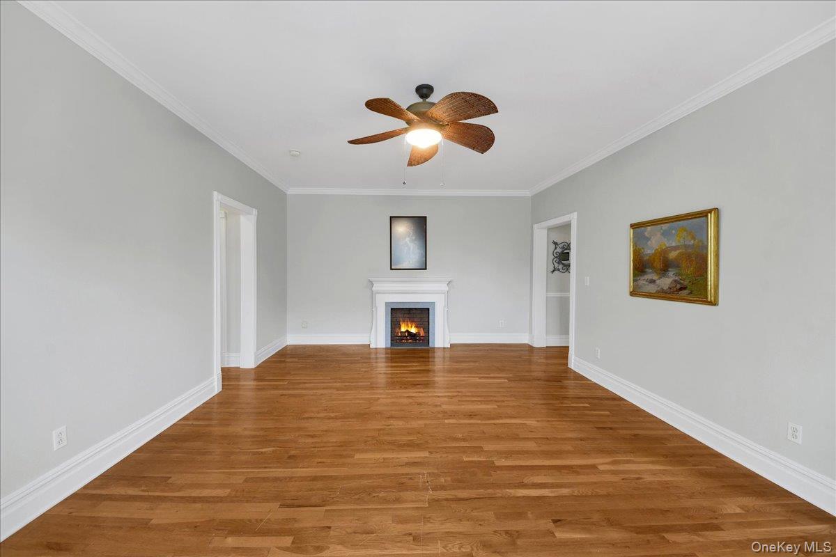4784 Boston Post Road, Unit A 24 Pelham, NY 10803 - Photo 4 of 18 living room