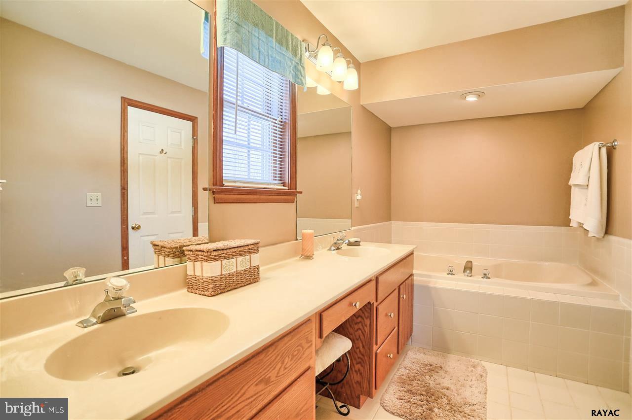 3566 Eagle Ridge Court Hanover, PA 17331 - Photo 16 of 36 Gallery Image 16