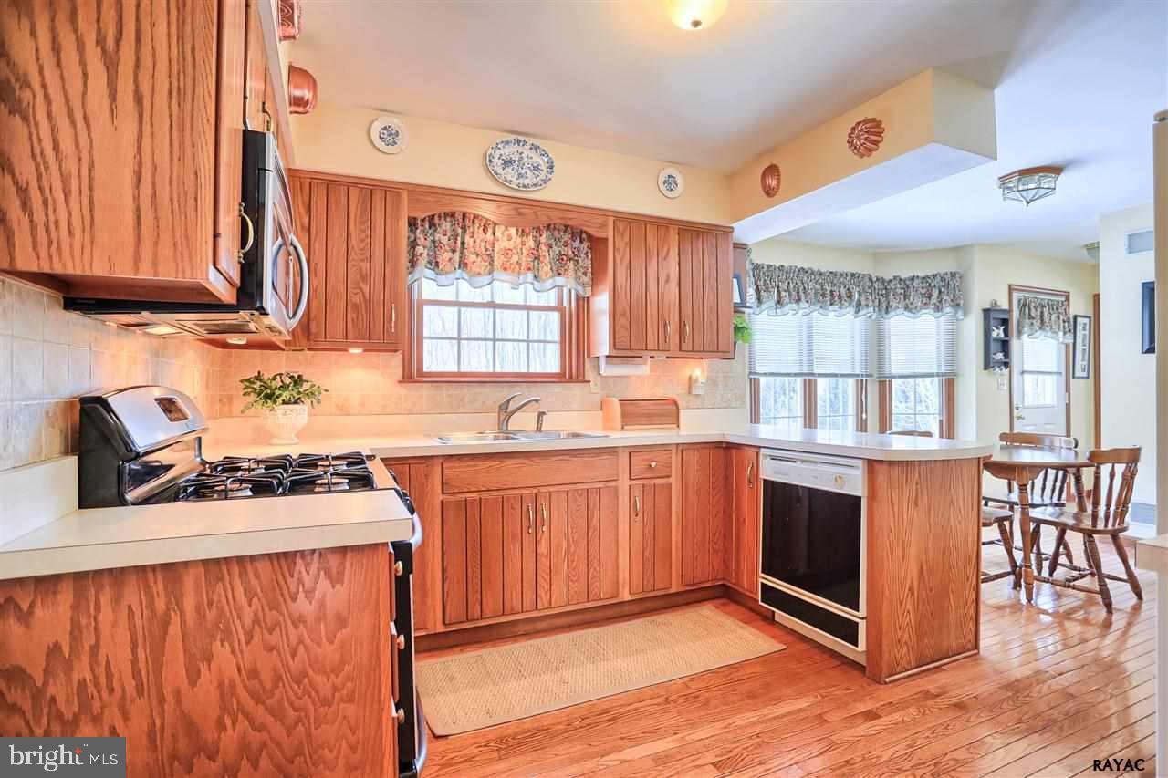 3566 Eagle Ridge Court Hanover, PA 17331 - Photo 8 of 36 Gallery Image 8