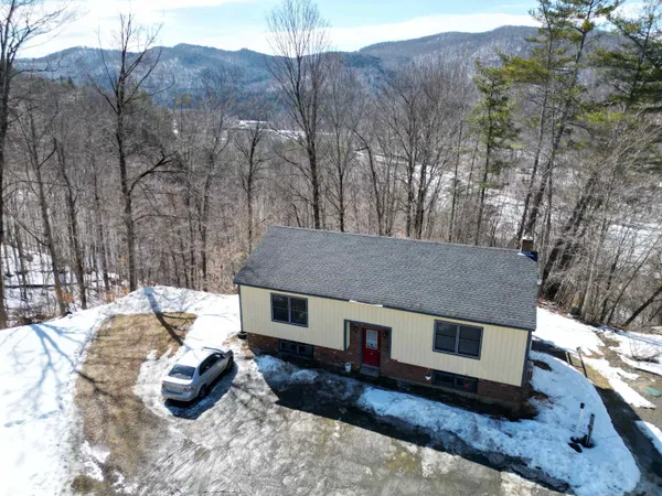 $295,000 | 37 Dee Haven, Sharon, VT 05065