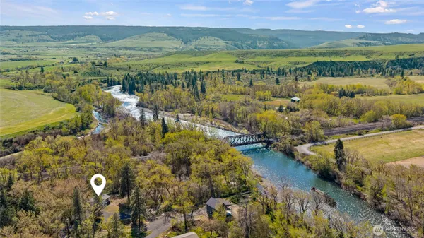 $445,000 | 421 Cottonwood Road, Thorp, WA 98946
