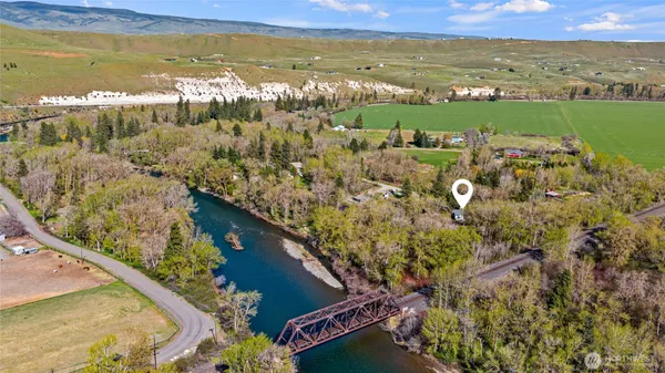 $445,000 | 421 Cottonwood Road, Thorp, WA 98946