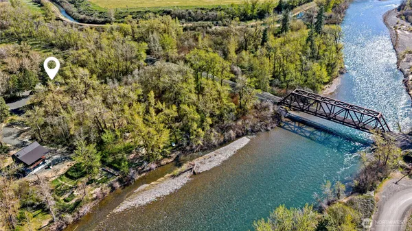 $445,000 | 421 Cottonwood Road, Thorp, WA 98946