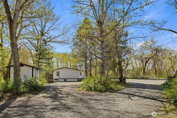 $445,000 | 421 Cottonwood Road, Thorp, WA 98946