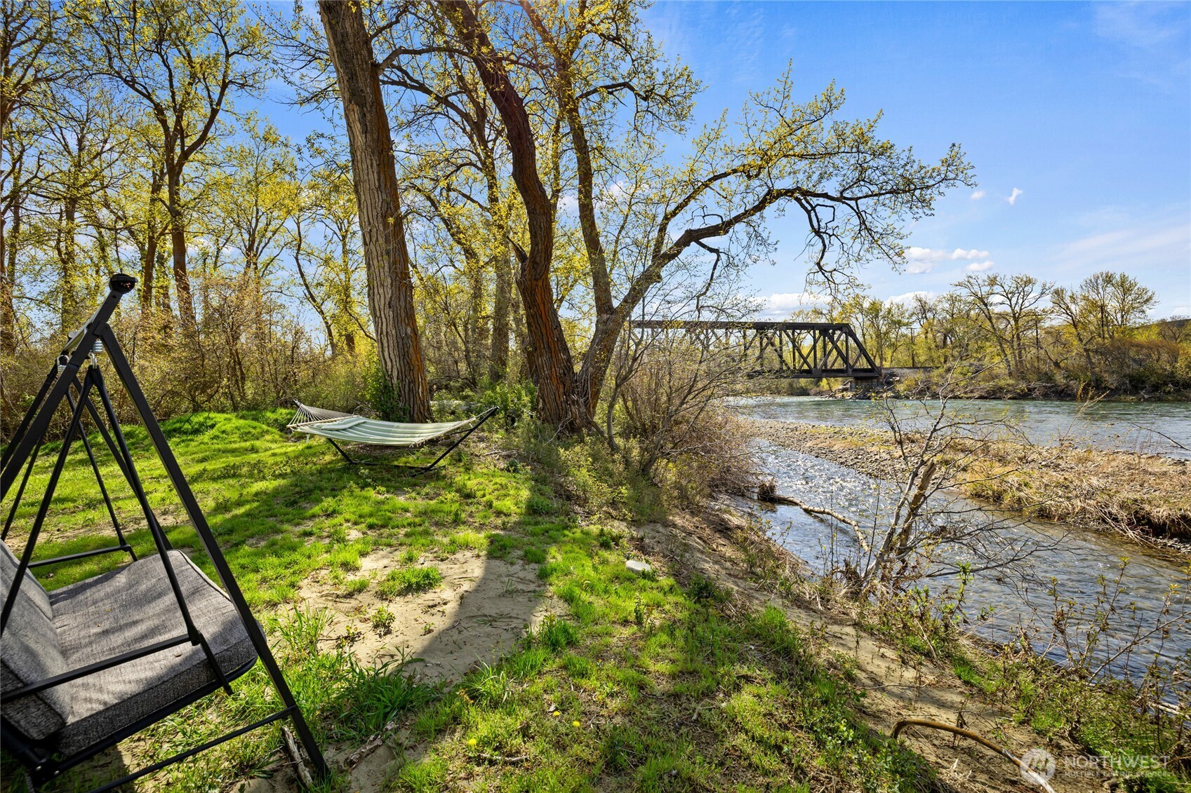 421 Cottonwood Road Thorp, WA 98946 - Photo 4 of 36