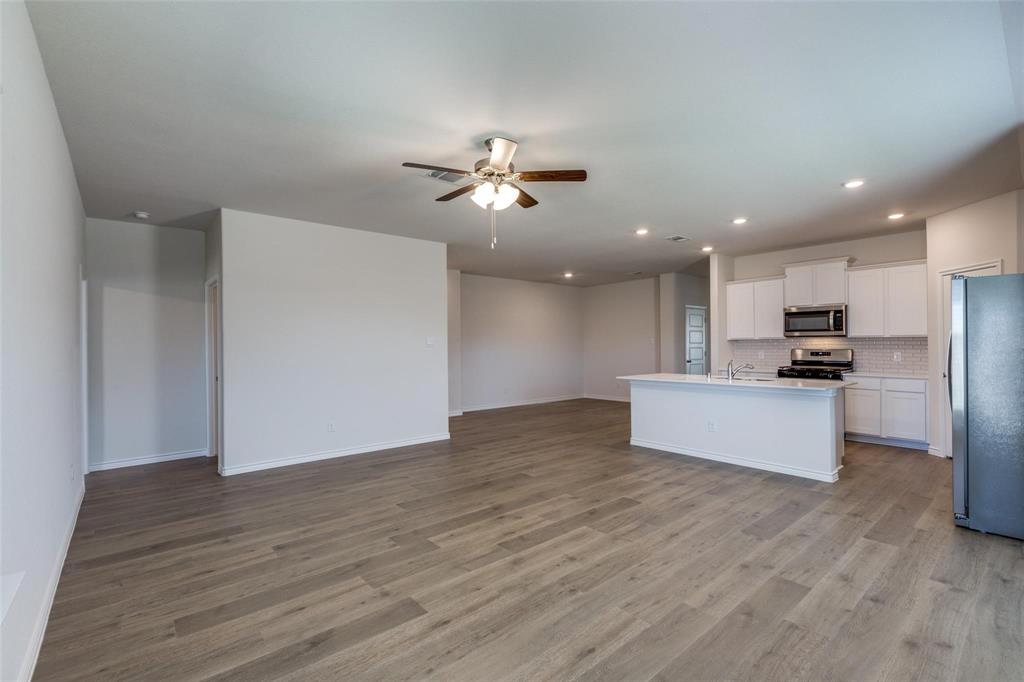 5237 Sandrine Avenue Aubrey, TX 76227 - Photo 10 of 31